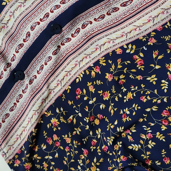 Summer top - Picture 4 of 4